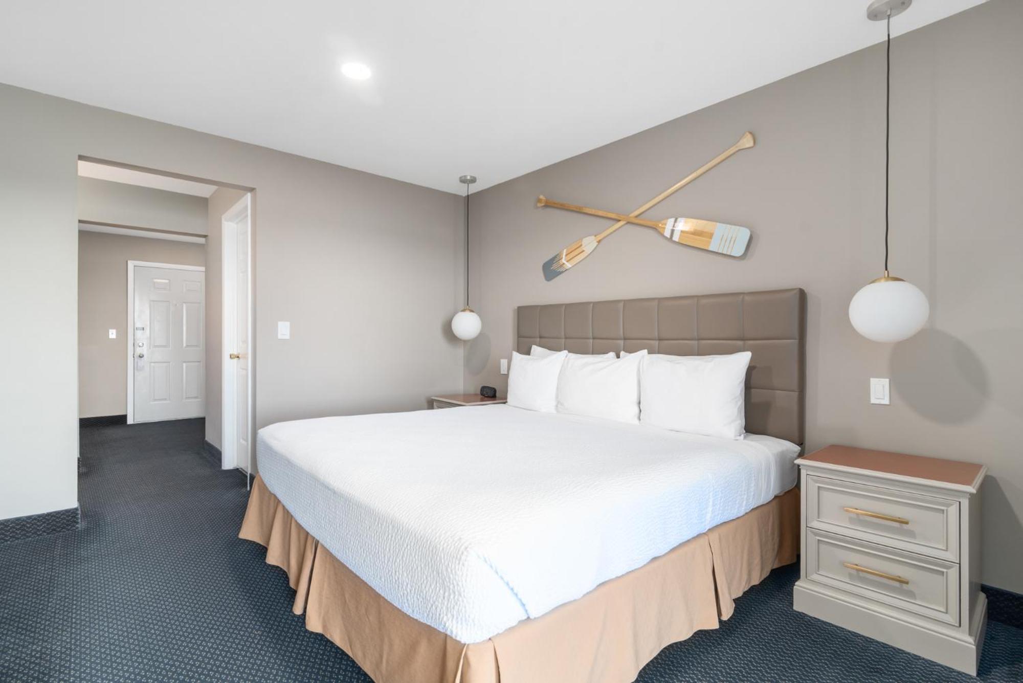 Clearwater Lakeshore Motel マッキノー・シティ エクステリア 写真