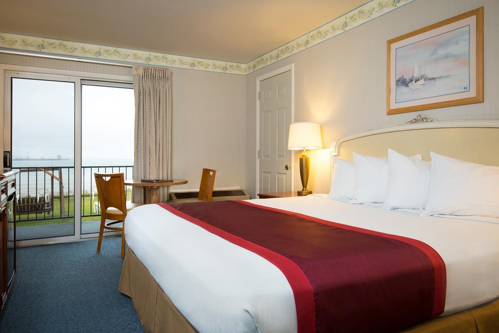 Clearwater Lakeshore Motel マッキノー・シティ 部屋 写真